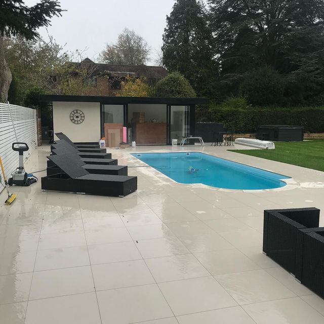 Garden Room & Pool Patio