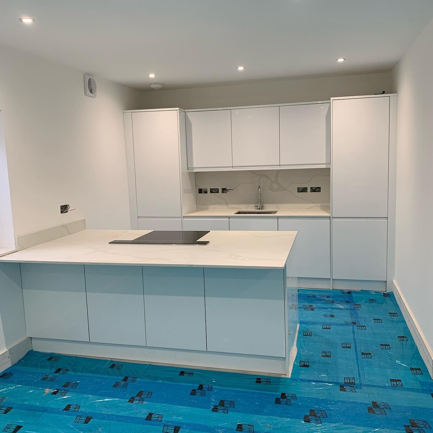 Handleless White Kitchen
