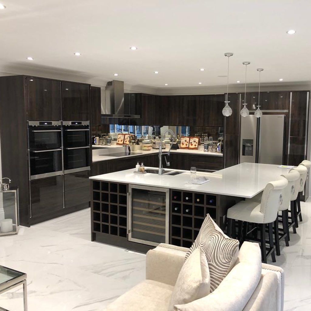 Dark Gloss Family Kitchen